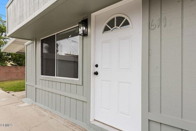 611 A Kimlin Drive, Glendale, CA 91206