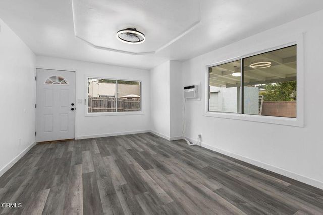 611 A Kimlin Drive, Glendale, CA 91206