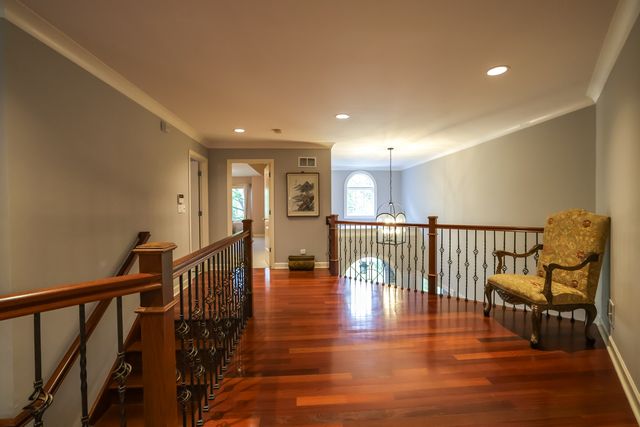 1841 Central Avenue, Northbrook, IL 60062