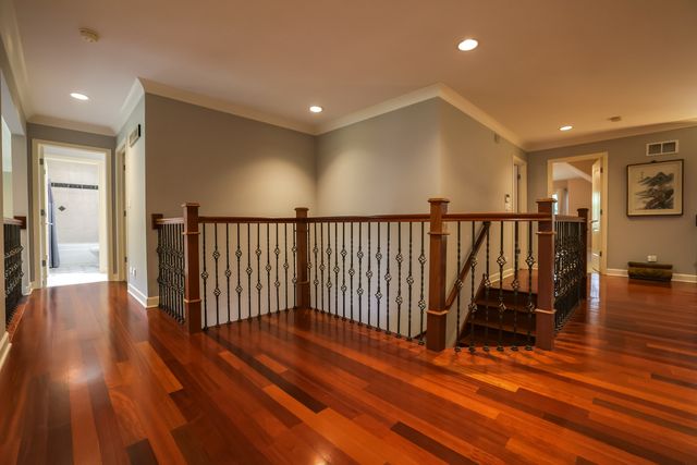 1841 Central Avenue, Northbrook, IL 60062