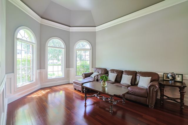 1841 Central Avenue, Northbrook, IL 60062