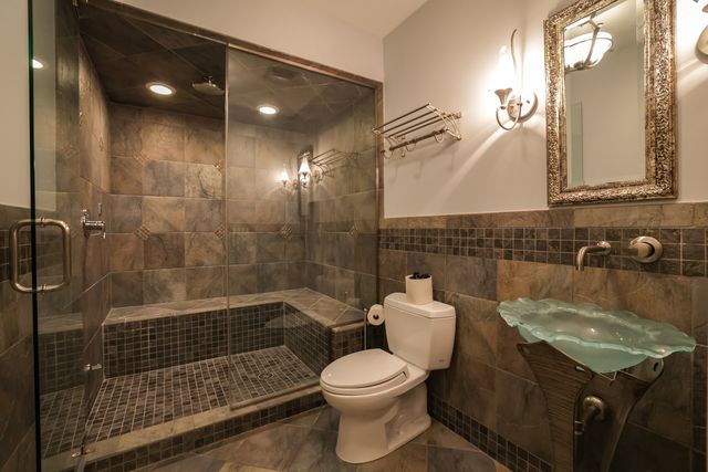 1841 Central Avenue, Northbrook, IL 60062