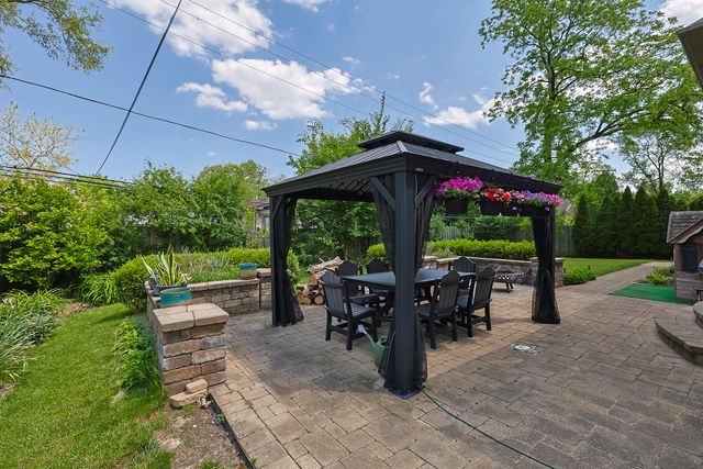 1841 Central Avenue, Northbrook, IL 60062