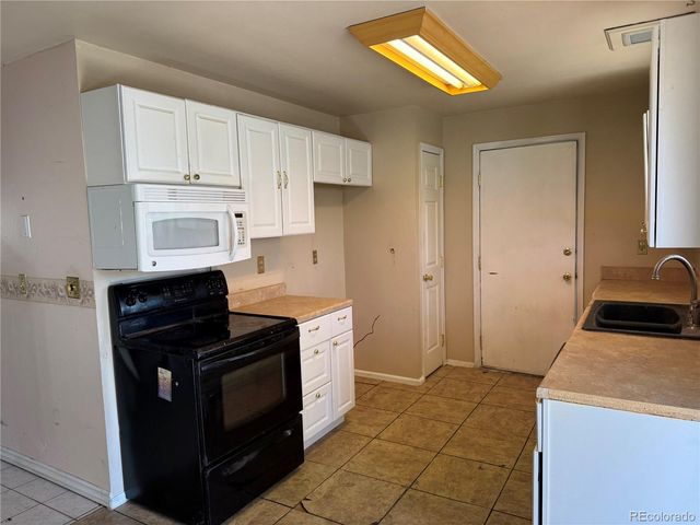 5333 E 111th Place, Thornton, CO 80233