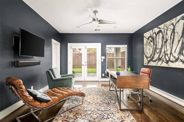 2006 N Memorial Way, Houston, TX 77007