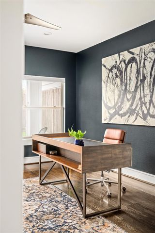 2006 N Memorial Way, Houston, TX 77007