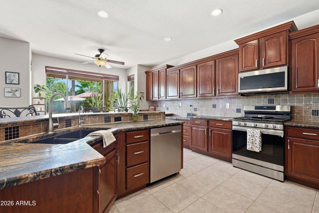 1889 E Lynx Place, Chandler, AZ 85249