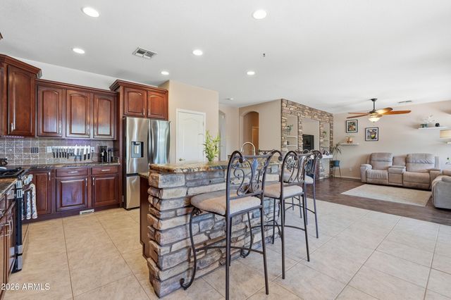 1889 E Lynx Place, Chandler, AZ 85249