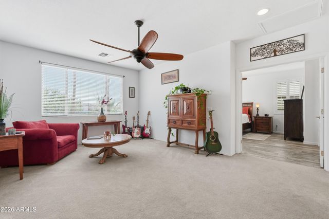 1889 E Lynx Place, Chandler, AZ 85249