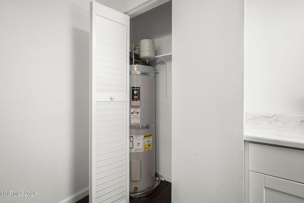 Image 14 of property listing at 1001 Baywood Drive C, Sparks, NV 89434