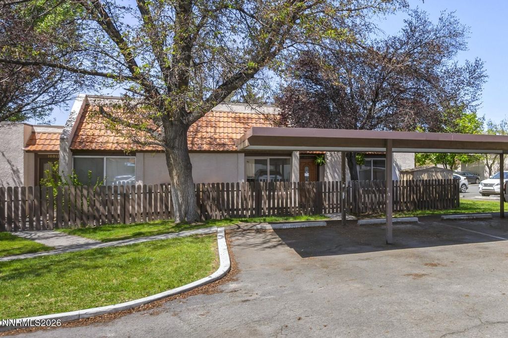 Image 21 of property listing at 1001 Baywood Drive C, Sparks, NV 89434