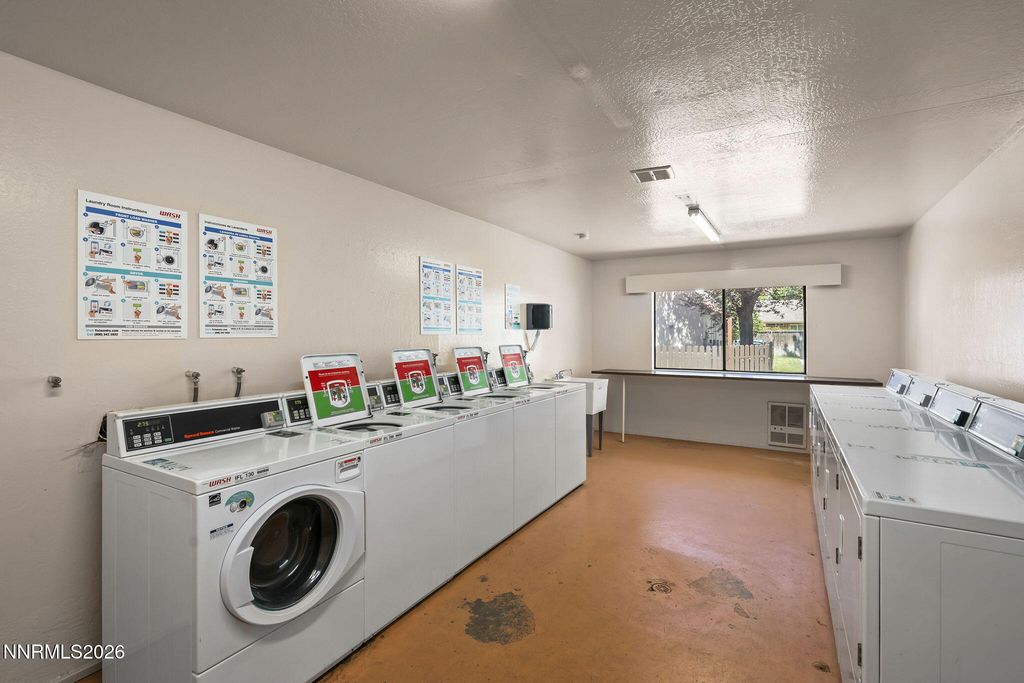 Image 26 of property listing at 1001 Baywood Drive C, Sparks, NV 89434