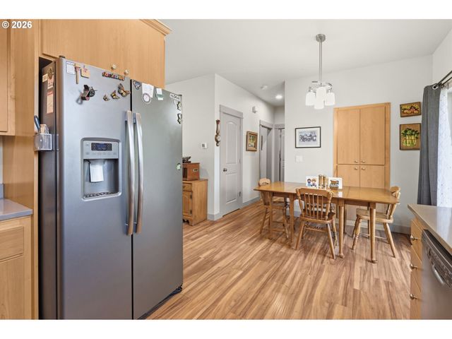 87977 10TH St, Veneta, OR 97487