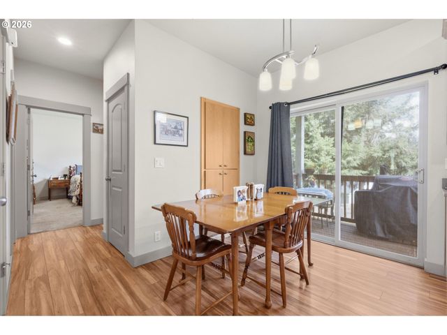 87977 10TH St, Veneta, OR 97487