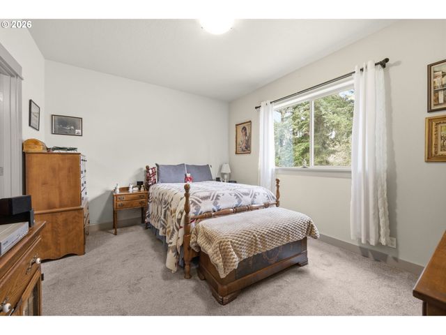 87977 10TH St, Veneta, OR 97487