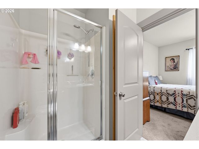 87977 10TH St, Veneta, OR 97487