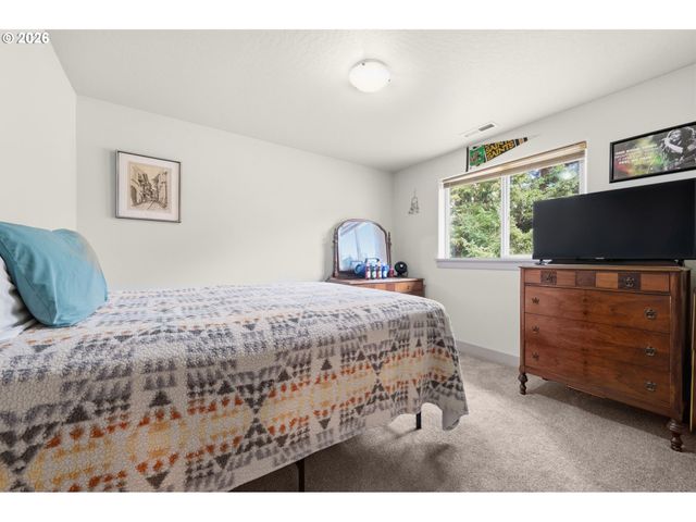 87977 10TH St, Veneta, OR 97487