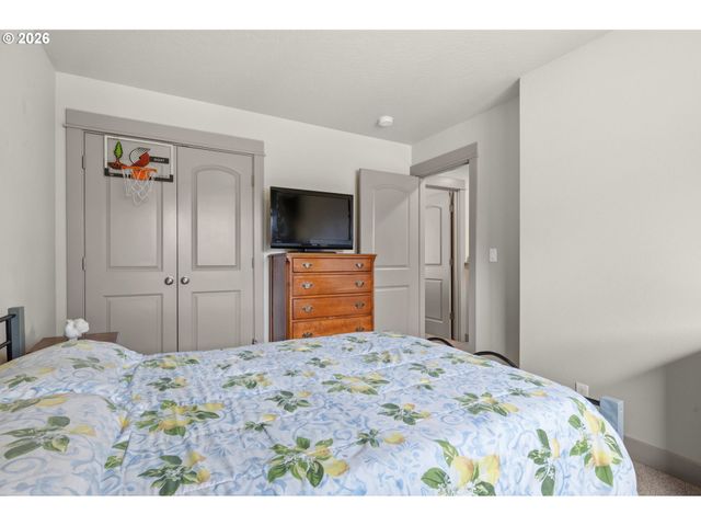 87977 10TH St, Veneta, OR 97487