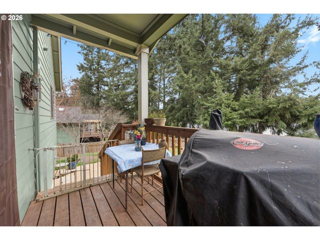 87977 10TH St, Veneta, OR 97487