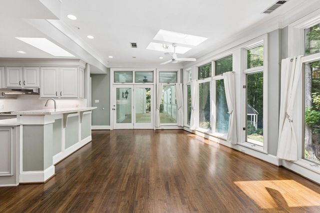 585 Idlewood Drive, Sandy Springs, GA 30327