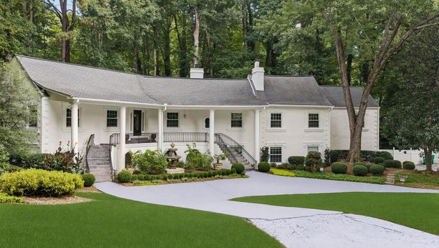 585 Idlewood Drive, Sandy Springs, GA 30327