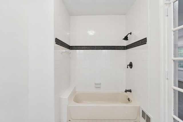 585 Idlewood Drive, Sandy Springs, GA 30327
