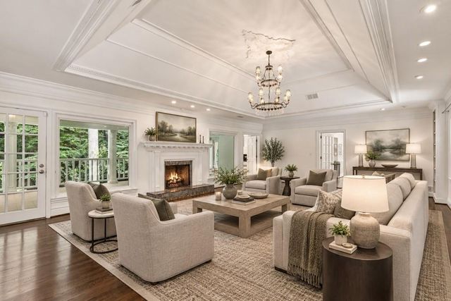 585 Idlewood Drive, Sandy Springs, GA 30327
