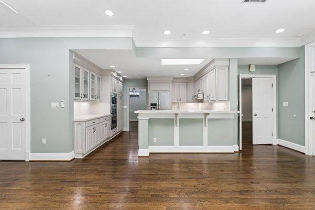 585 Idlewood Drive, Sandy Springs, GA 30327