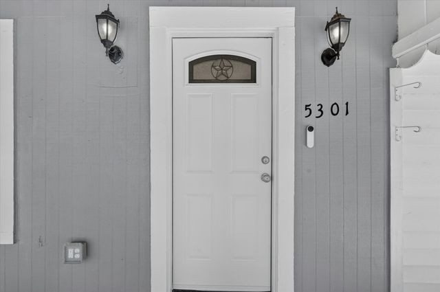 5301 Scoggins Street, Sansom Park, TX 76114