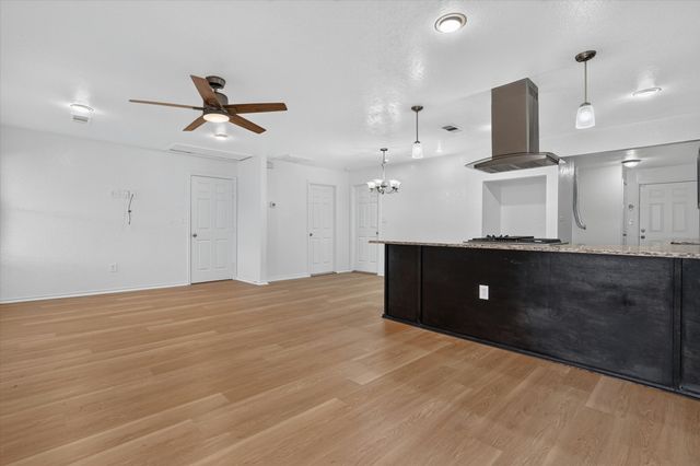 5301 Scoggins Street, Sansom Park, TX 76114