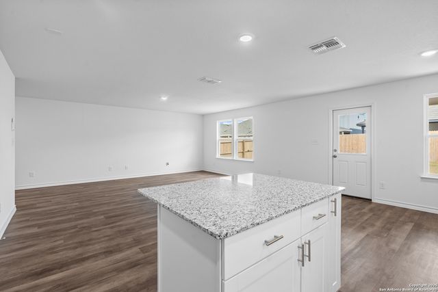 8260 Smithers Avenue, San Antonio, TX 78252