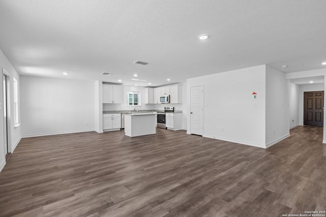 8260 Smithers Avenue, San Antonio, TX 78252