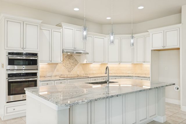 9805 Ironwood Drive, Denton, TX 76207