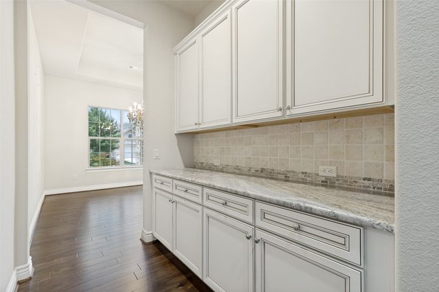 9805 Ironwood Drive, Denton, TX 76207