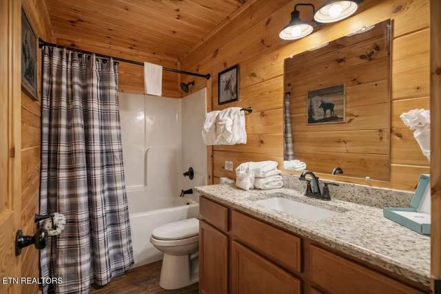 3213 Samuel Wear Drive, Sevierville, TN 37862