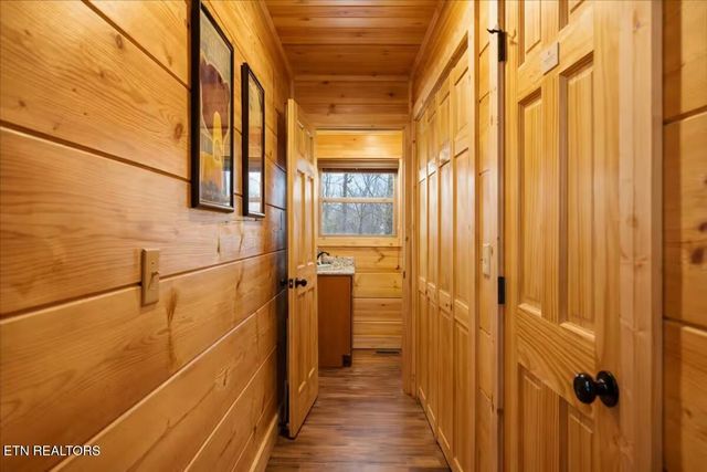 3213 Samuel Wear Drive, Sevierville, TN 37862