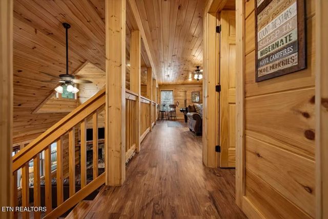 3213 Samuel Wear Drive, Sevierville, TN 37862