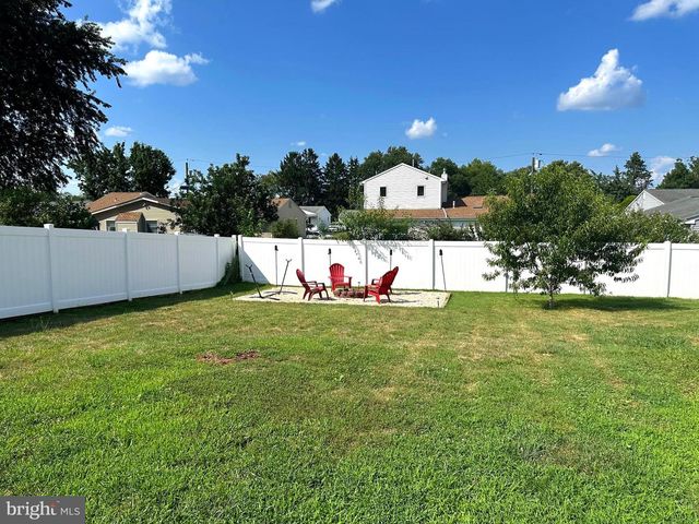 62 HINKLE DR, Bordentown, NJ 08505