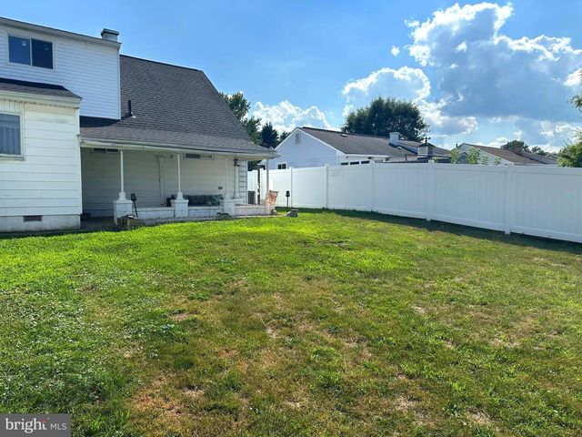 62 HINKLE DR, Bordentown, NJ 08505