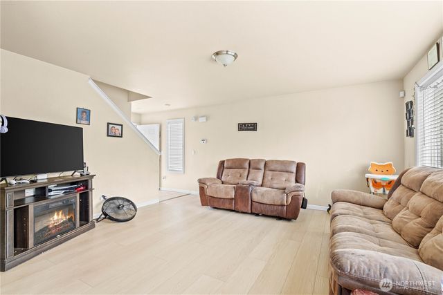 122 & 124 173rd Street E, Spanaway, WA 98387