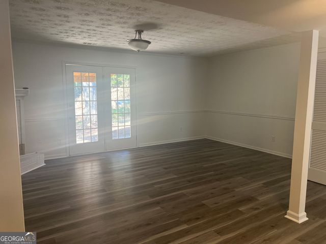 180 Williamsburg Way, Fayetteville, GA 30214