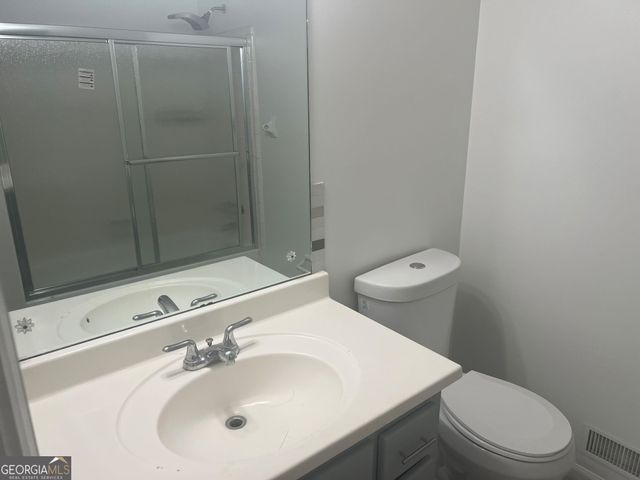 180 Williamsburg Way, Fayetteville, GA 30214
