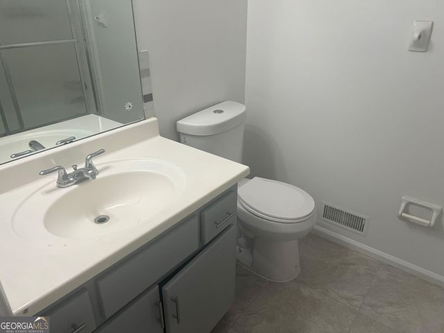 180 Williamsburg Way, Fayetteville, GA 30214