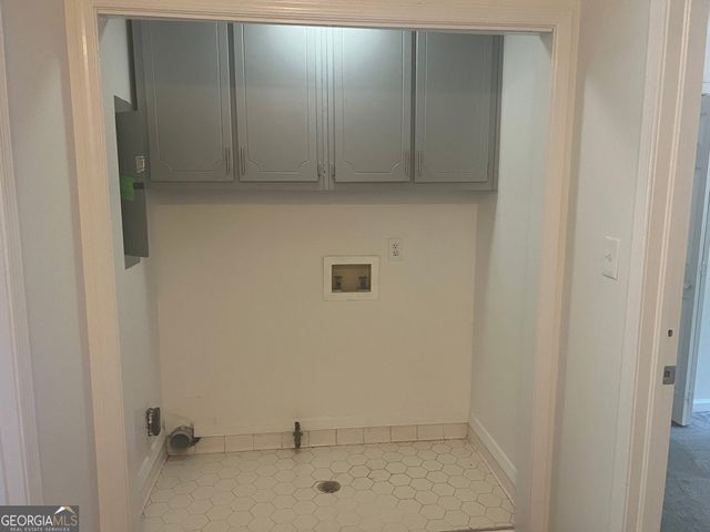 180 Williamsburg Way, Fayetteville, GA 30214