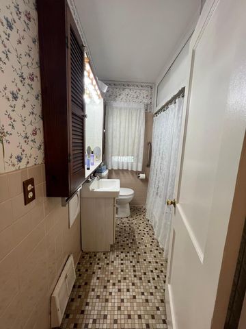 1806 Cleveland Street NE, Minneapolis, MN 55418