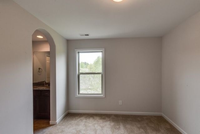 705 Harpeth Knoll Ct, Nashville, TN 37221