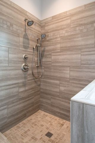 705 Harpeth Knoll Ct, Nashville, TN 37221