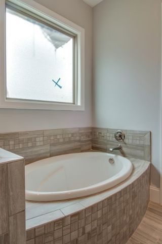 705 Harpeth Knoll Ct, Nashville, TN 37221