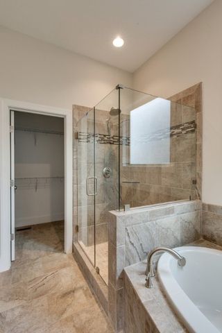 705 Harpeth Knoll Ct, Nashville, TN 37221
