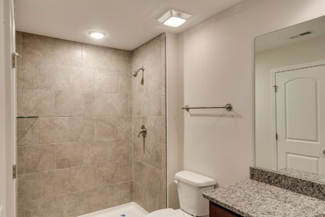 705 Harpeth Knoll Ct, Nashville, TN 37221